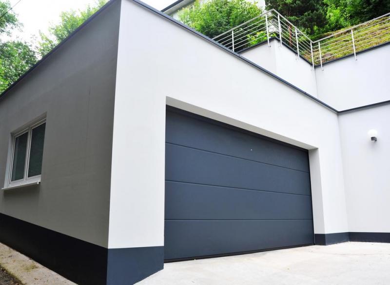 Les secrets d'une pose de portes de garage Servin r&eacute;ussie et durable